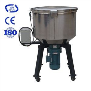 Surový plastový mixér na granule